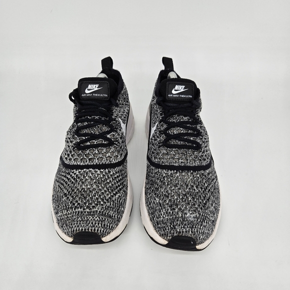 Nike Air Max Thea Ultra Flyknit 'Oreo' Women's Running Shoes Size 8.5 - Picture 2 of 8